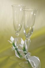 8817 Calla Lily Toasting Flutes