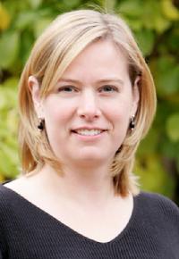 Leah Elliott, Licenced Wedding Officiant