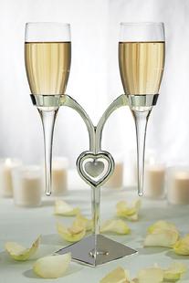 6023 Suspended Heart Toasting Flutes 