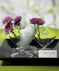 8961 Mini Glass Heart Vase