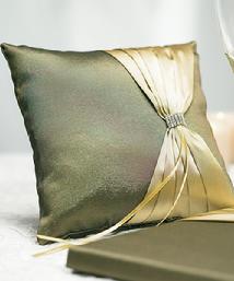 7171 Thymeless Ring Pillow 