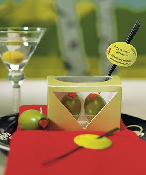 8952 Matrimonial Martini Mini Olive Candles